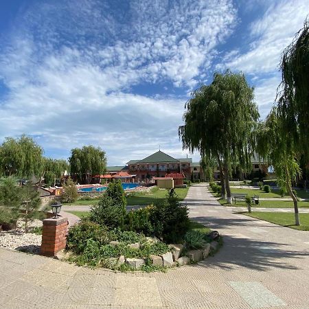 Morelux Boutique Hotel Капчагай Екстериор снимка