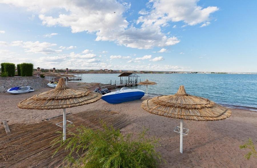 Morelux Boutique Hotel Капчагай Екстериор снимка
