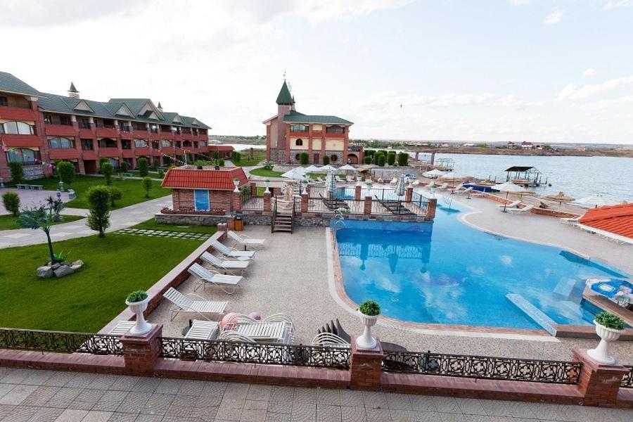 Morelux Boutique Hotel Капчагай Екстериор снимка