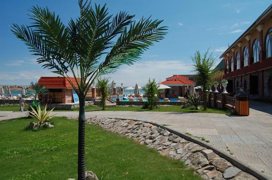 Morelux Boutique Hotel Капчагай Екстериор снимка