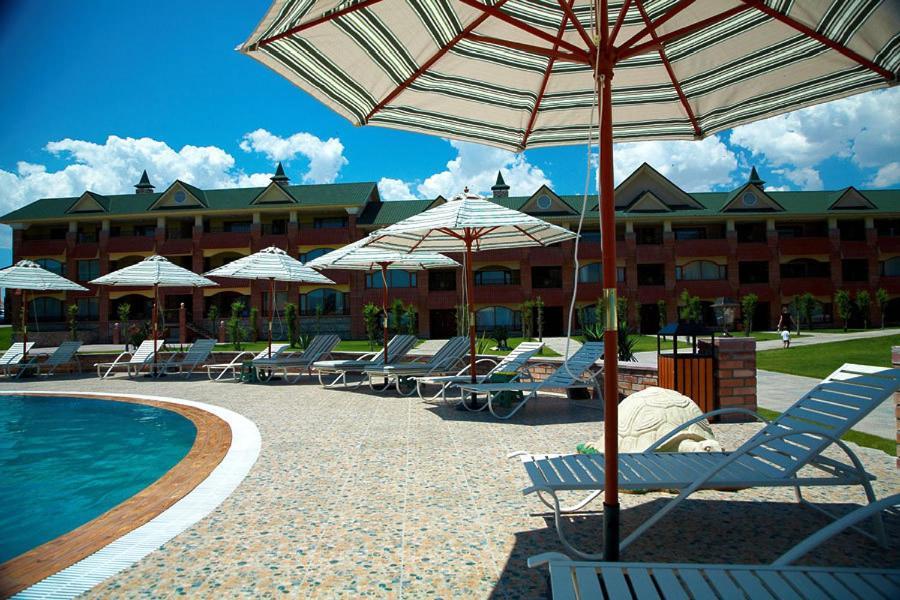 Morelux Boutique Hotel Капчагай Екстериор снимка