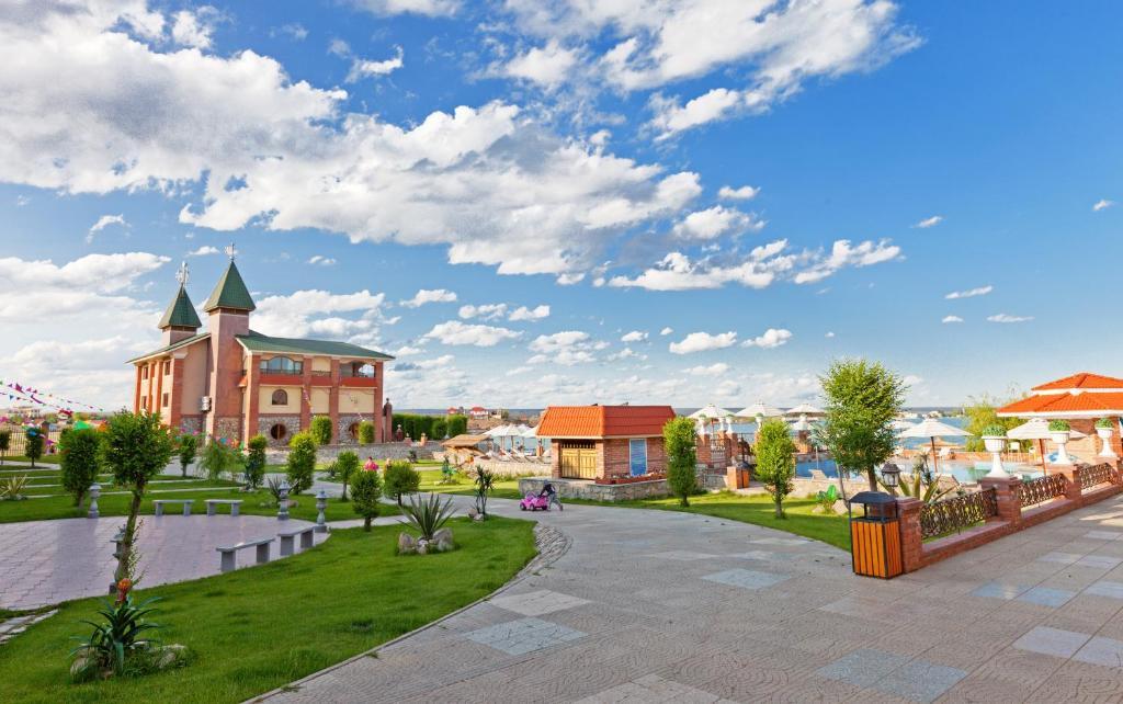 Morelux Boutique Hotel Капчагай Екстериор снимка