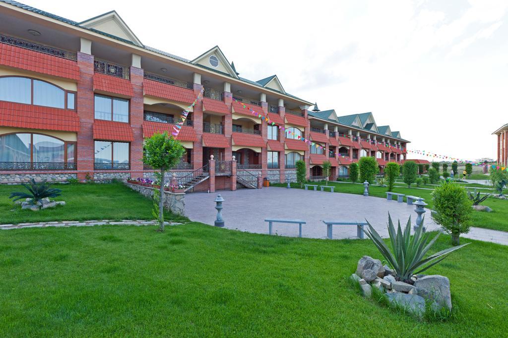 Morelux Boutique Hotel Капчагай Екстериор снимка