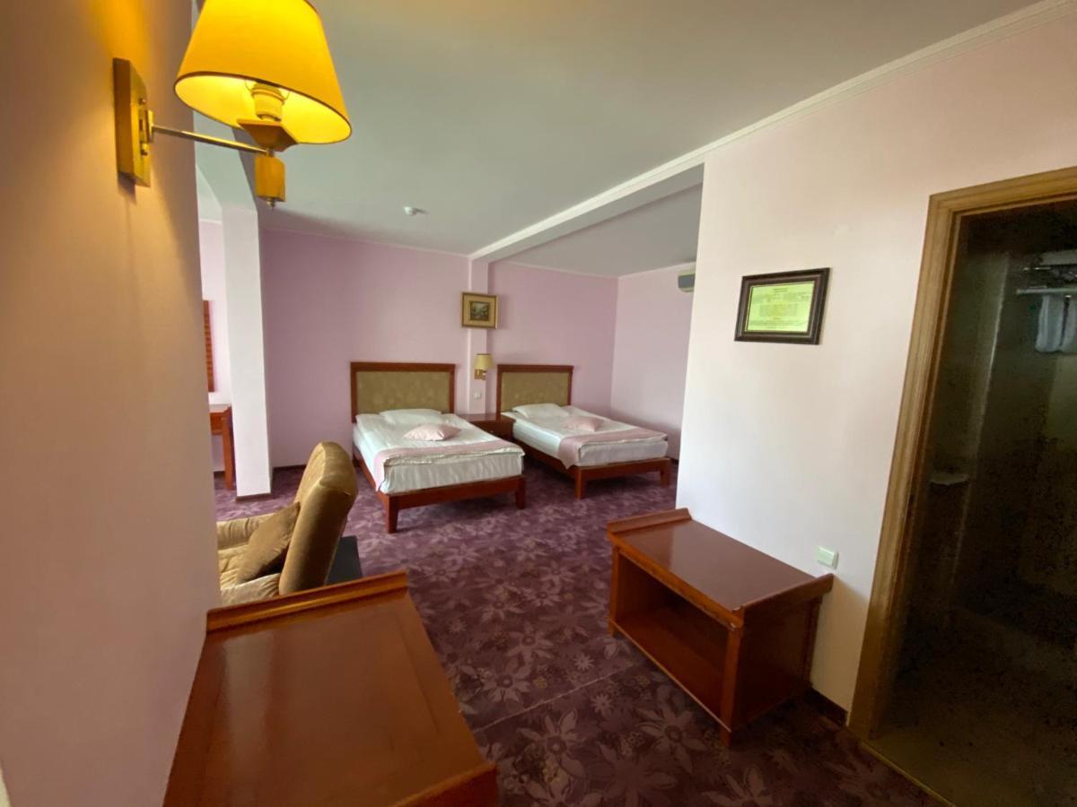 Morelux Boutique Hotel Капчагай Екстериор снимка