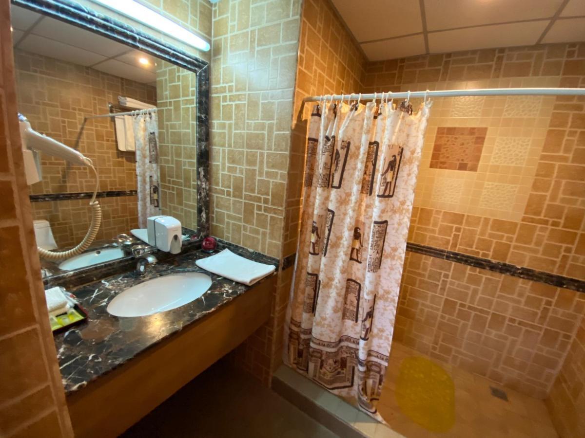 Morelux Boutique Hotel Капчагай Екстериор снимка