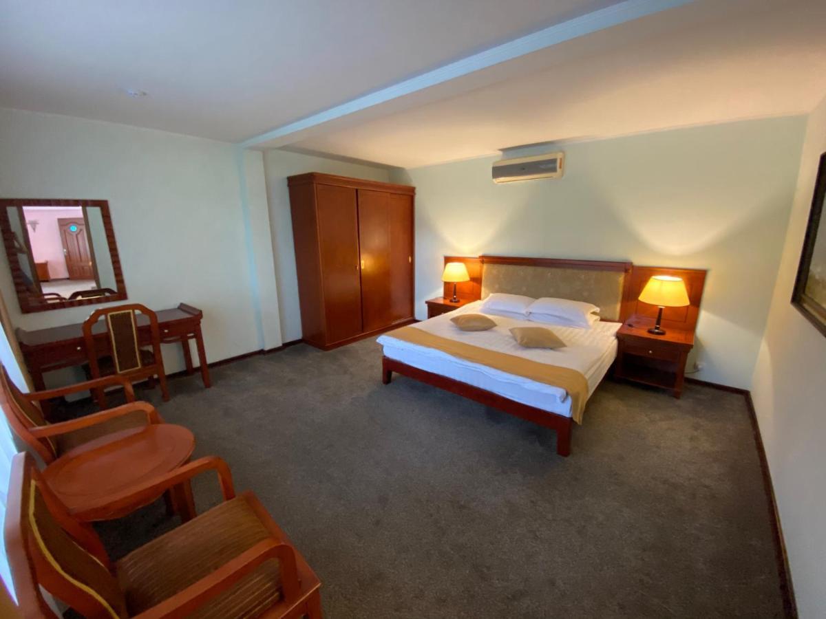 Morelux Boutique Hotel Капчагай Екстериор снимка