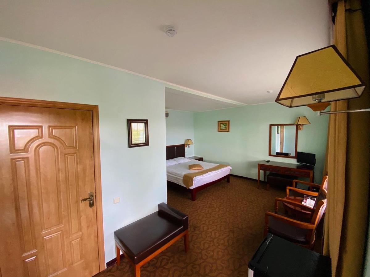 Morelux Boutique Hotel Капчагай Екстериор снимка