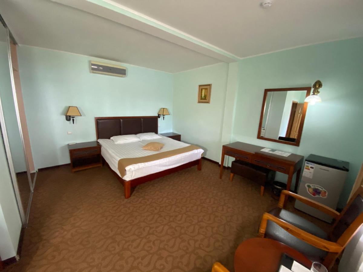 Morelux Boutique Hotel Капчагай Екстериор снимка