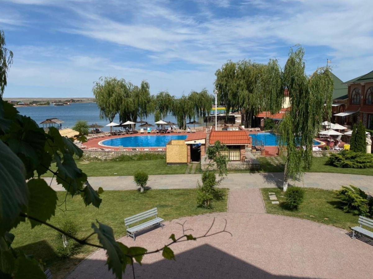 Morelux Boutique Hotel Капчагай Екстериор снимка